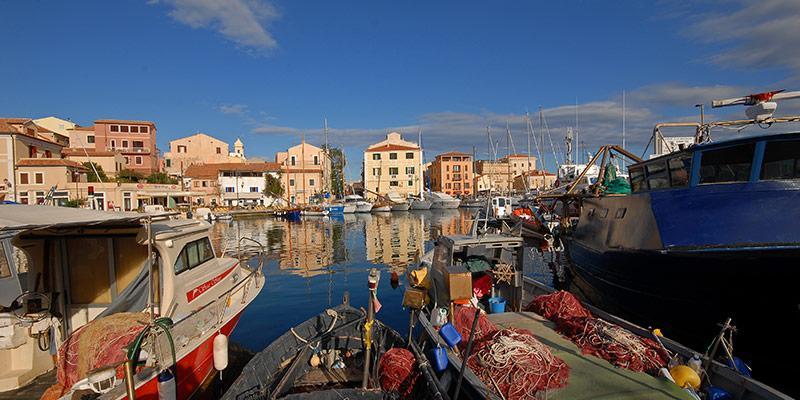 B&B Affittacamere Via Del Centro La Maddalena  Bagian luar foto